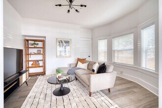 317 NE Beech St in Portland, OR - Building Photo - Building Photo