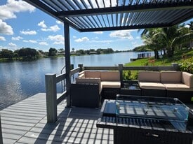 13646 Callington Dr in Wellington, FL - Building Photo