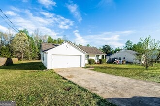 155 Pleasant Hills Dr in Covington, GA - Building Photo - Building Photo