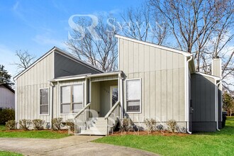 11129 Meadowcrest Ln in Charlotte, NC - Building Photo - Building Photo