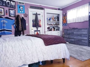 233-235 Commonwealth Ave, Unit 1 in Chestnut Hill, MA - Foto de edificio - Building Photo