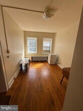 152 W Main St in Waynesboro, PA - Building Photo - Building Photo