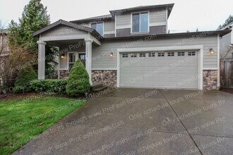 13386 SE Highpointe St in Clackamas, OR - Building Photo - Building Photo