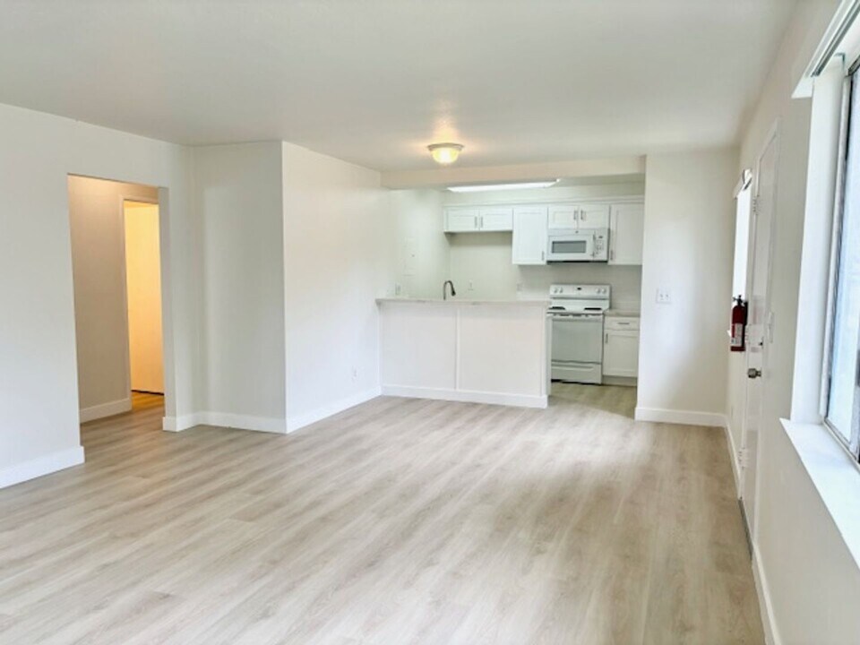2612 Anchor Ave in Port Hueneme, CA - Building Photo