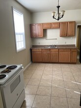 1777 Rousselin Dr in New Orleans, LA - Building Photo - Building Photo