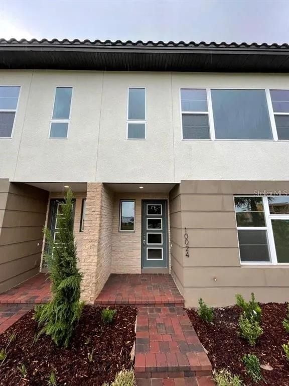 property at 10024 Sunnifa Aly