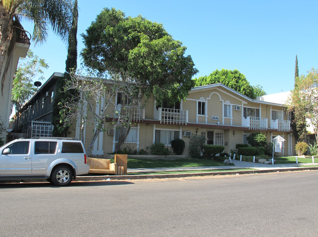 Maison Felicia in Tarzana, CA - Foto de edificio - Building Photo