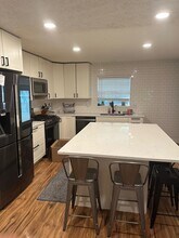 955 Acorn Dr in Holland, MI - Building Photo - Building Photo
