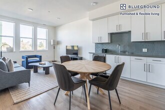 261 El Camino Real in San Carlos, CA - Building Photo - Building Photo