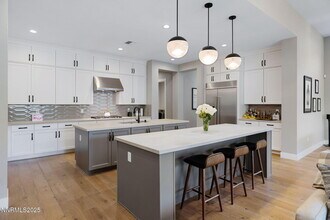 3060 Feathertop Dr in Reno, NV - Building Photo - Building Photo