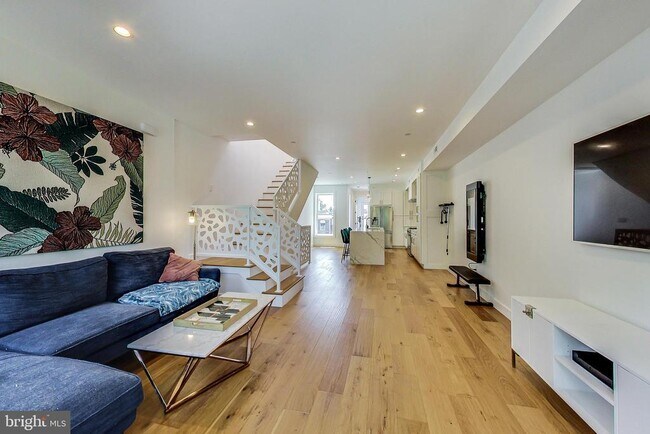 25 U St NE in Washington, DC - Building Photo - Building Photo