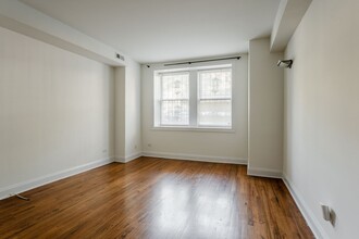 841 W Windsor Ave in Chicago, IL - Foto de edificio - Building Photo