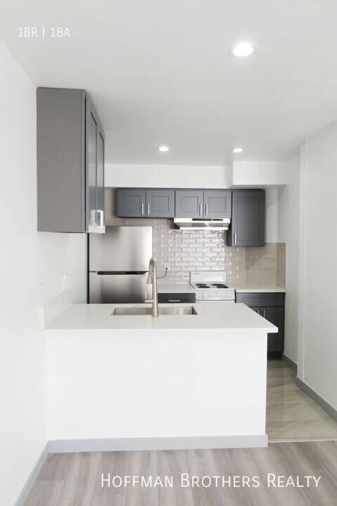 1603 N Poinsettia Pl in Los Angeles, CA - Building Photo