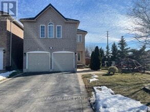 3194 World Series Ct in Mississauga, ON - Building Photo - Building Photo