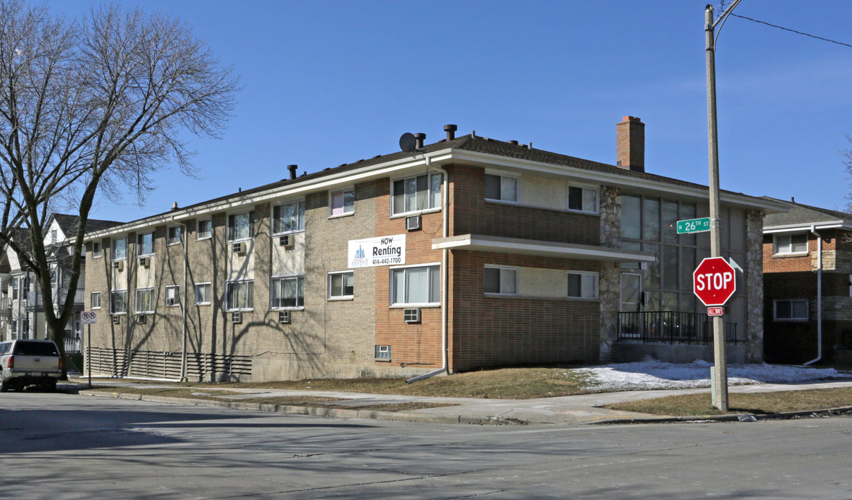 Michigan Street Apartments in Milwaukee, WI - Foto de edificio