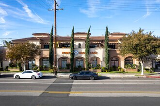 Villa Verdugo in Burbank, CA - Foto de edificio - Building Photo