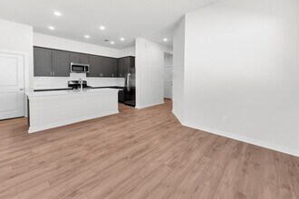 16931 Tulip Row Ln in Cypress, TX - Building Photo - Building Photo