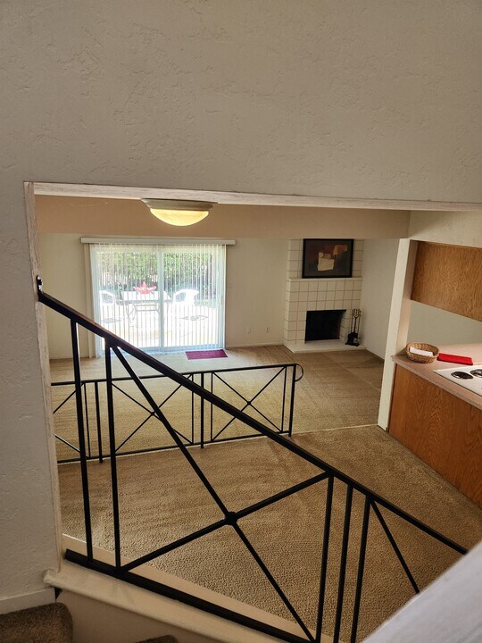 6033 Leafwood Dr in Carmichael, CA - Foto de edificio