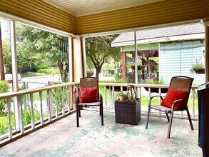 5110 Lindsley Ave in Dallas, TX - Building Photo - Building Photo