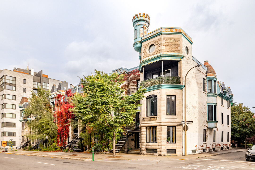 900-936 René Lévesque Boul E in Montréal, QC - Building Photo