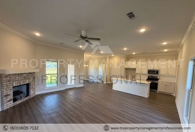 571 Patrick Farms Dr in Pearl, MS - Building Photo - Building Photo