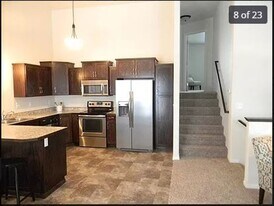 1412 44th Ave S in Moorhead, MN - Building Photo