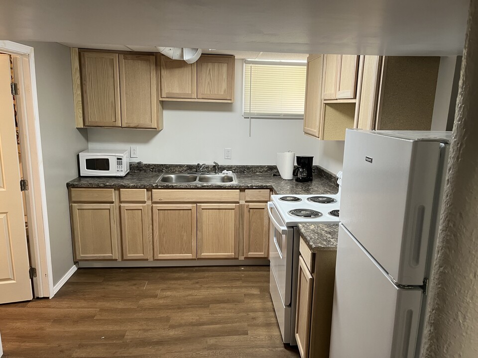 1110 Filmore Ave, Unit 4-Lower Level in Erie, PA - Foto de edificio
