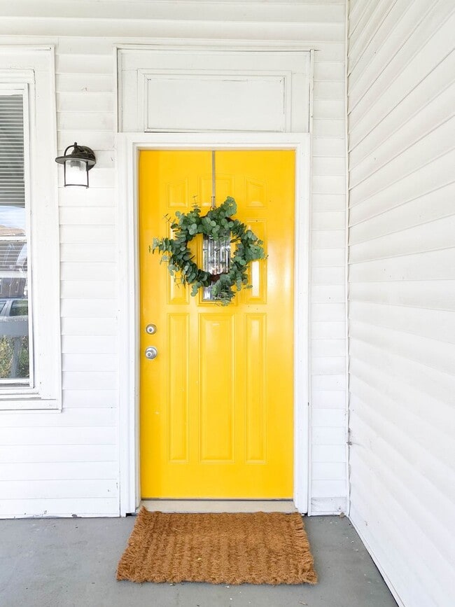 1551 English in Indianapolis, IN - Building Photo - Building Photo