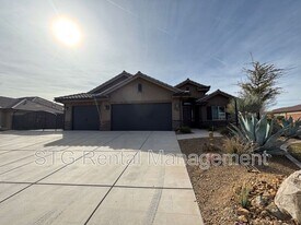 879 W 4050 S in Saint George, UT - Building Photo