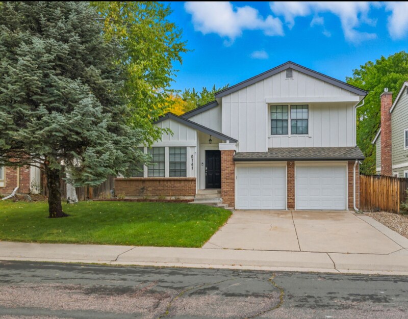 8141 S San Juan Range Rd in Littleton, CO - Building Photo