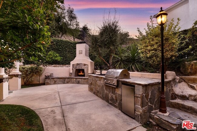property at 1535 Verde Ridge Ln