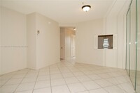 2731 NE 14th St in Pompano Beach, FL - Building Photo - Building Photo