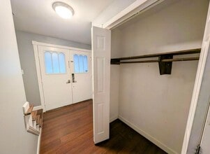 5682 Dorsey Dr in Columbus, OH - Building Photo - Building Photo