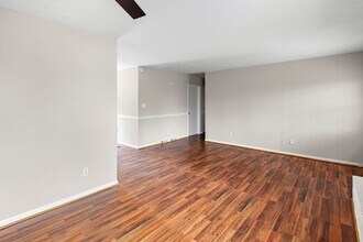 9 Wondu View Ct in Asheville, NC - Building Photo - Building Photo