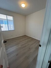 10066 Van Brocklin Way in Elk Grove, CA - Building Photo - Building Photo