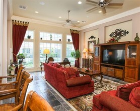 Country Lane in Angleton, TX - Foto de edificio - Interior Photo