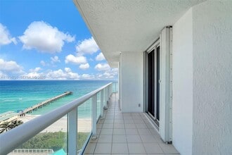 16485 Collins Ave in Sunny Isles Beach, FL - Building Photo - Building Photo