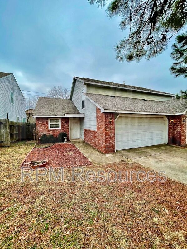 property at 307 Colony Dr