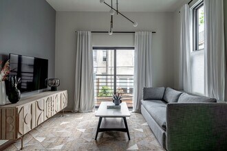 3929 Pine Street in Philadelphia, PA - Building Photo - Interior Photo