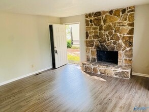 9020 Mahogany Row SE-Unit -A in Huntsville, AL - Foto de edificio - Building Photo