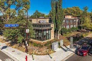925 4th St SE in Minneapolis, MN - Building Photo