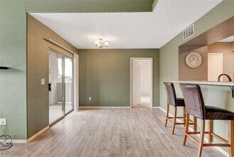 45 Maleena Mesa St in Henderson, NV - Foto de edificio - Building Photo