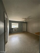 5510-5512 Third Ave in Ft. Myers, FL - Foto de edificio - Building Photo