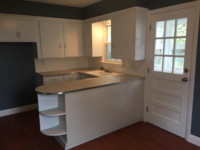 17210 Mapleboro Ave in Maple Heights, OH - Foto de edificio - Building Photo