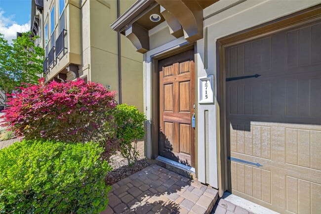 2715 Shadybrook Meadow Dr