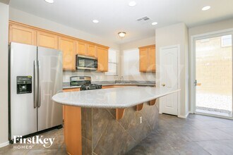 9274 William Hill Ave in Las Vegas, NV - Foto de edificio - Building Photo