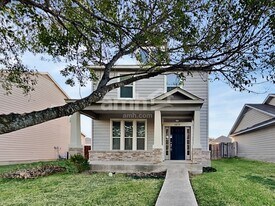 6013 Midcrown Dr in San Antonio, TX - Building Photo