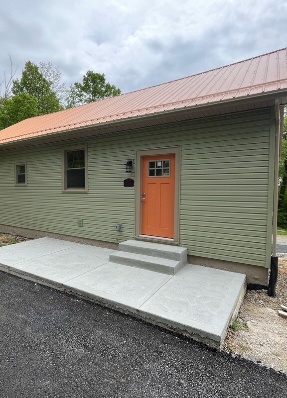 property at 1100 Valley Club Rd