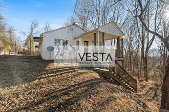 118 Pine Hill Dr in Swannanoa, NC - Building Photo - Building Photo