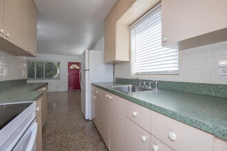 101 S Palmway in Lake Worth Beach, FL - Building Photo - Building Photo